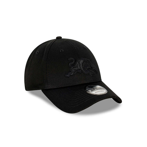 Black baseball cap with a Panther  logo 