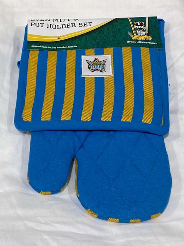 Gold Coast Titans Oven Mitt and Pot Holder Set - Jerseys Megastore